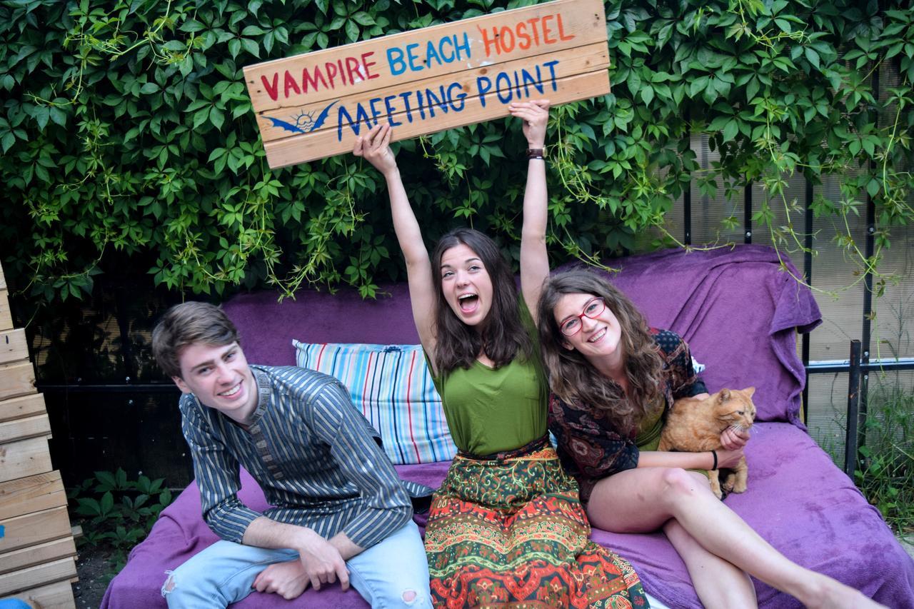 Auberge de jeunesse Vampire Beach à Vama Veche Extérieur photo